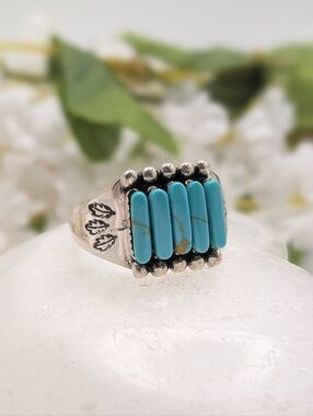 Unique Vintage Southwestern Turquoise And Sterling Silver Ring